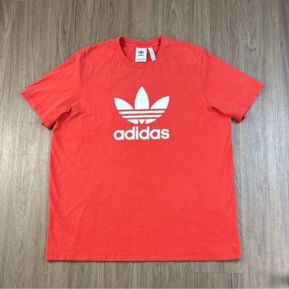 Adidas Red Short Sleeve Tee Classic Crew Neck - Picture 1 of 4